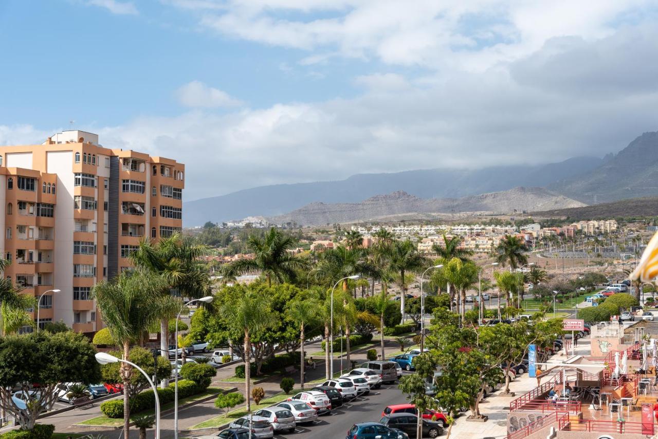 Modern Apartments Los Cristianos Center Екстер'єр фото