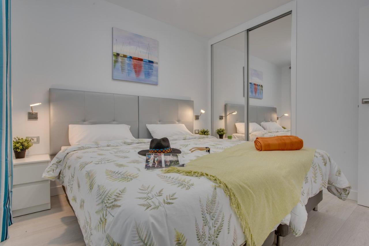 Modern Apartments Los Cristianos Center Екстер'єр фото