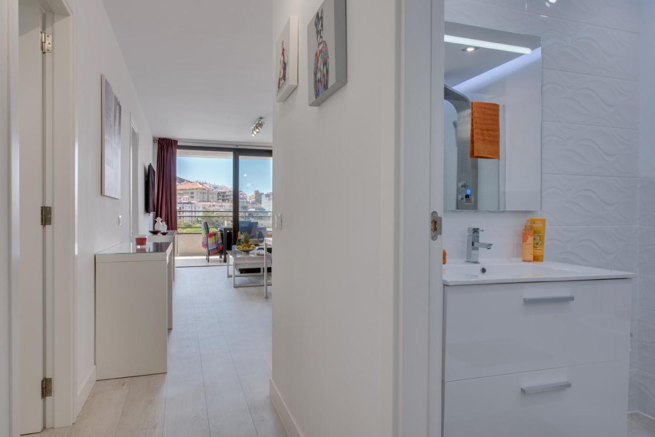 Modern Apartments Los Cristianos Center Екстер'єр фото